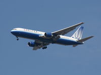 N652UA @ MCO - United 767-300 arriving from ORD