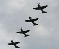 N647D @ YIP - P-47s in formation