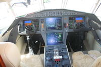 N900EX @ ORL - Falcon 900LX cockpit