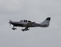 N125BT @ ORL - Cessna 400