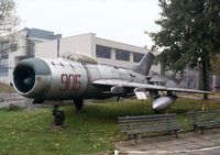 905 - Mikoyan i Gurevich MiG-19PM FARMER of the polish air force at the Muzeum Lotnictwa i Astronautyki, Krakow