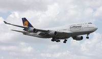 D-ABVZ @ MIA - Lufthansa 747-400