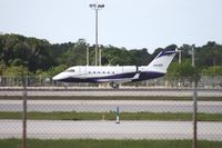N141RD @ FLL - Challenger 600S