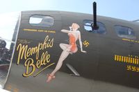 N3703G @ YIP - The Movie Memphis Belle