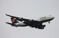 D-ABVD @ MCO - Lufthansa 747
