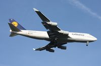 D-ABVB @ MCO - Lufthansa 747-400