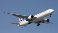 F-GZNO @ MCO - Air France 777-300