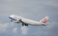 B-18210 @ KLAX - Boeing 747-400