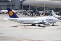D-ABVW @ MIA - Lufthansa 747-400