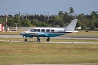 N122AW @ FXE - Piper PA-31-350