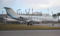 XA-LNP @ OPF - Gulfstream III