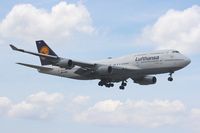 D-ABVU @ MIA - Lufthansa 747-400