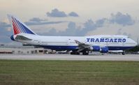 EI-XLM @ KMIA - Transaero 747-400