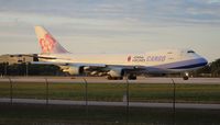 B-18718 @ MIA - China Airlines Cargo 747-400