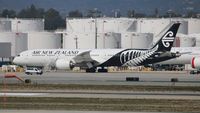 ZK-NZF @ LAX - Air New Zealand