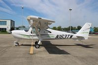 N163TW @ KUMP - Cessna 162
