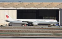 B-2046 @ KLAX - Boeing 777-300ER