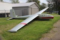 N2238 @ YIP - glider