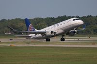 N89315 @ DTW - United Express