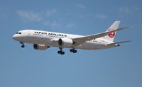 JA830J @ LAX - Japan Airlines
