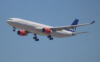 LN-RKU @ LAX - SAS A330