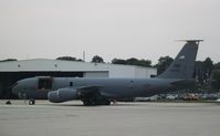 61-0290 @ KMKE - Boeing KC-135R