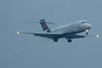 N989DN @ DFW - Landing in the rain at DFW Airport