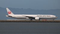 JA735J @ SFO - Japan Airlines