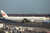 B-2033 @ EDDF - Boeing 777-39L/ER