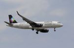 XA-VLQ @ KORD - Airbus A320-233