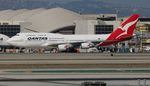 VH-OEE @ KLAX - Qantas 747-438