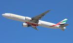 A6-EBK @ KORD - Emirates 777-300
