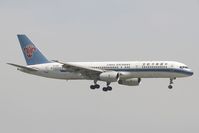 B-2817 - B752 - SF Airlines