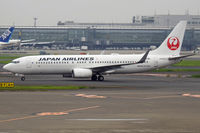 JA323J - B738 - Japan Airlines